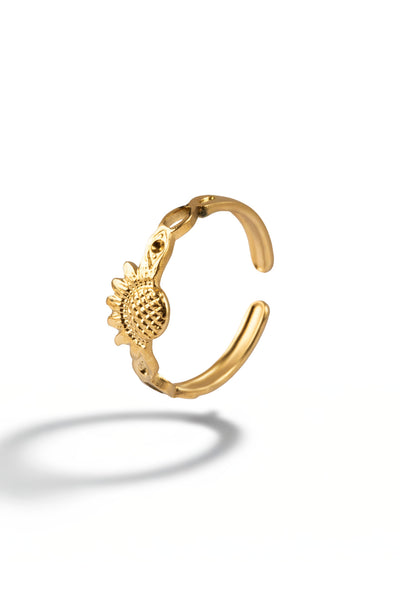 Seloura Gold Ring