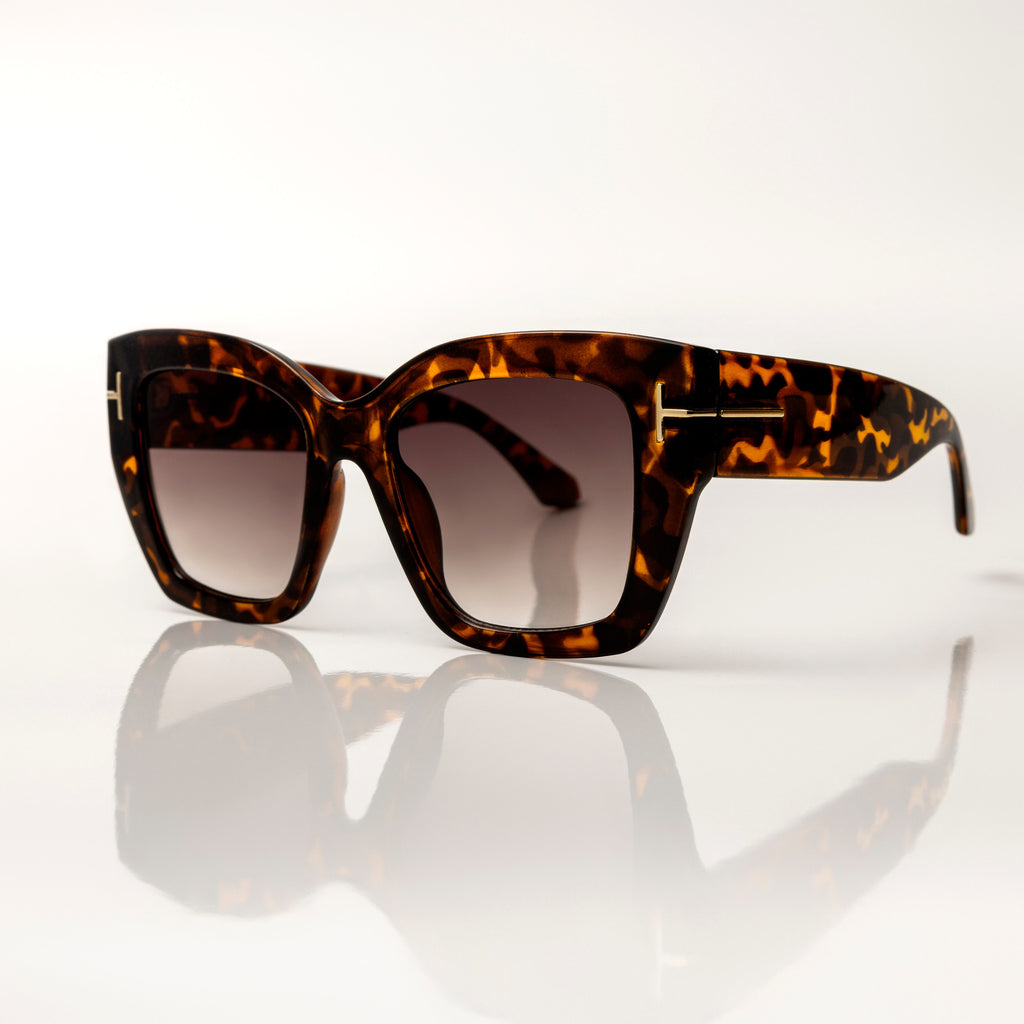 Maya Wild Sunglasses + Chain Set